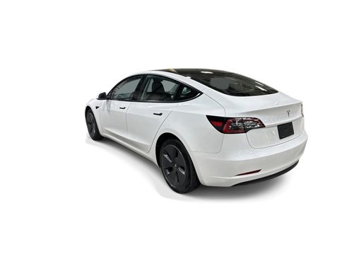 Certified 2023 Tesla Model 3 Standard Range RWD image 4