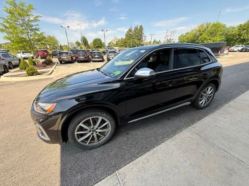 Used 2022 Audi SQ5 Premium Plus w/ Premium Plus Package AWD/4WD image 4