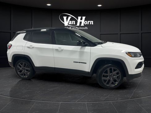 New 2026 Jeep Compass Limited w/ Sun, Sound & Navigation Group AWD/4WD image 2