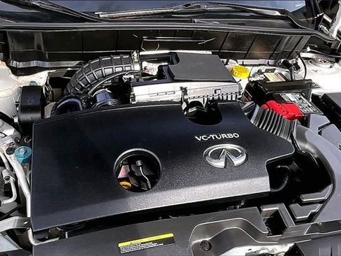 Used 2022 INFINITI QX50 Essential image 8