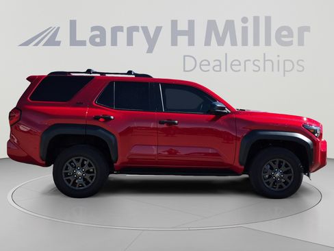 Certified 2026 Toyota 4Runner SR5 AWD/4WD image 6