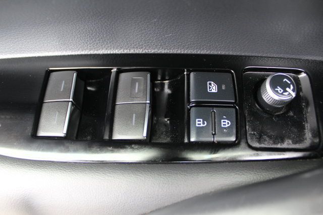Used 2019 Toyota Corolla XSE FWD image 46