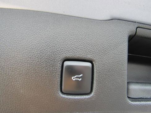 Used 2022 Ford Escape Titanium w/ Titanium Elite Package AWD/4WD image 14