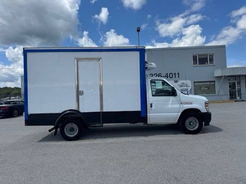 Used 2024 Ford E-350 and Econoline 350 Super Duty w/ Power Windows & Locks Group RWD image 6