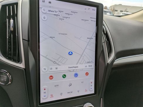 Used 2022 Ford Edge SEL w/ Convenience Package image 23