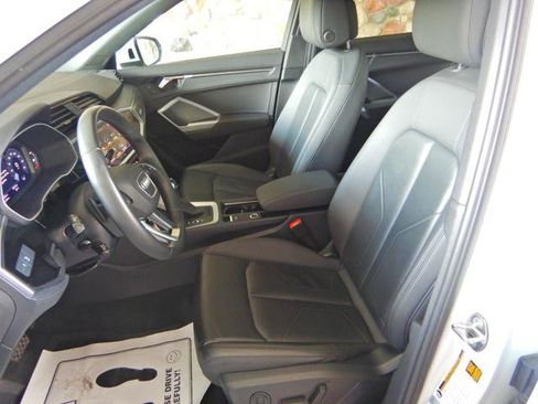 Used 2024 Audi Q3 2.0T Premium w/ Convenience Package AWD/4WD image 12
