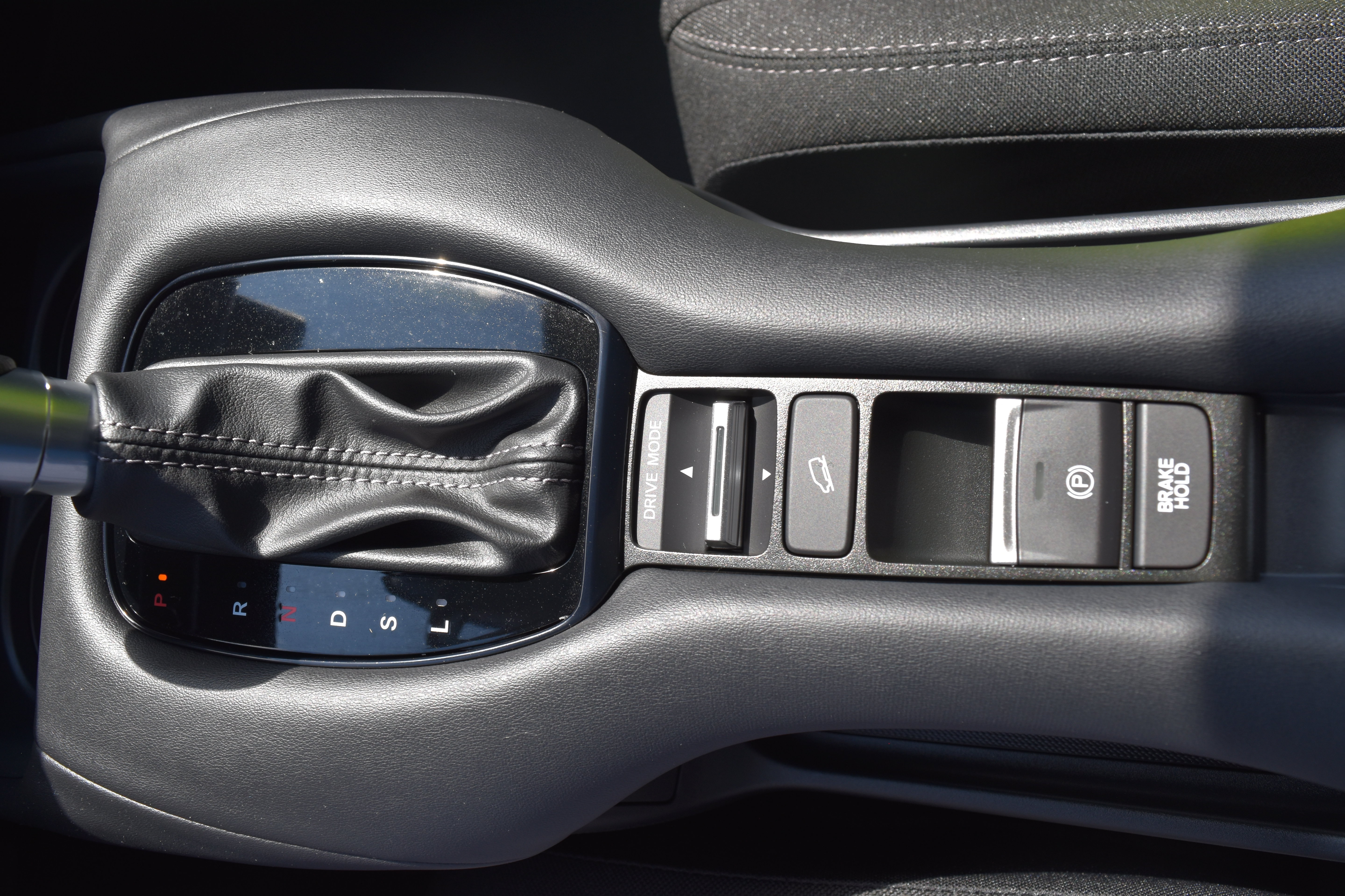 Certified 2027 Honda HR-V LX image 22