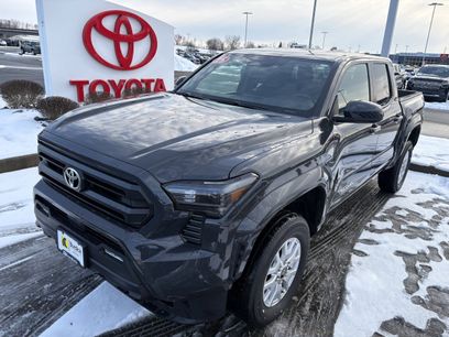 Used 2025 Toyota Tacoma SR5