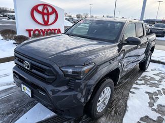Used 2025 Toyota Tacoma SR5 video 1