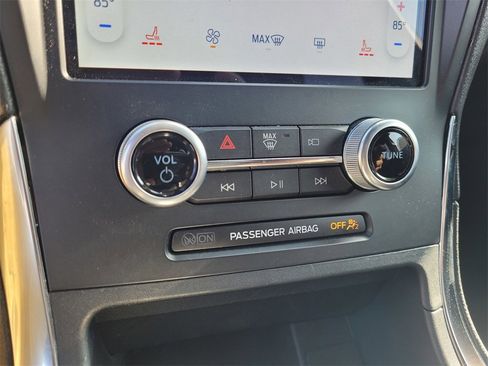 Used 2022 Ford Edge ST image 20