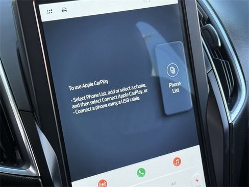 Used 2024 Ford Edge Titanium image 19