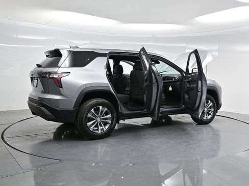 New 2026 Chevrolet Equinox LT FWD image 4