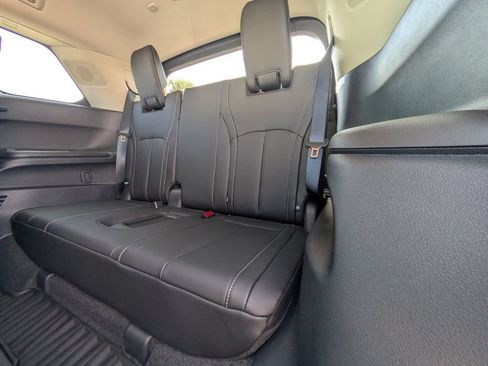 New 2026 INFINITI QX60 Luxe w/ Cargo Package image 15