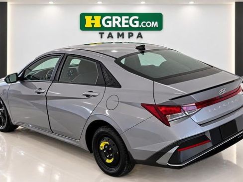 Used 2026 Hyundai Elantra Sport FWD image 2