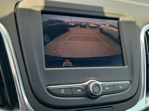 Used 2020 Chevrolet Equinox LS w/ LS Convenience Package AWD/4WD image 29