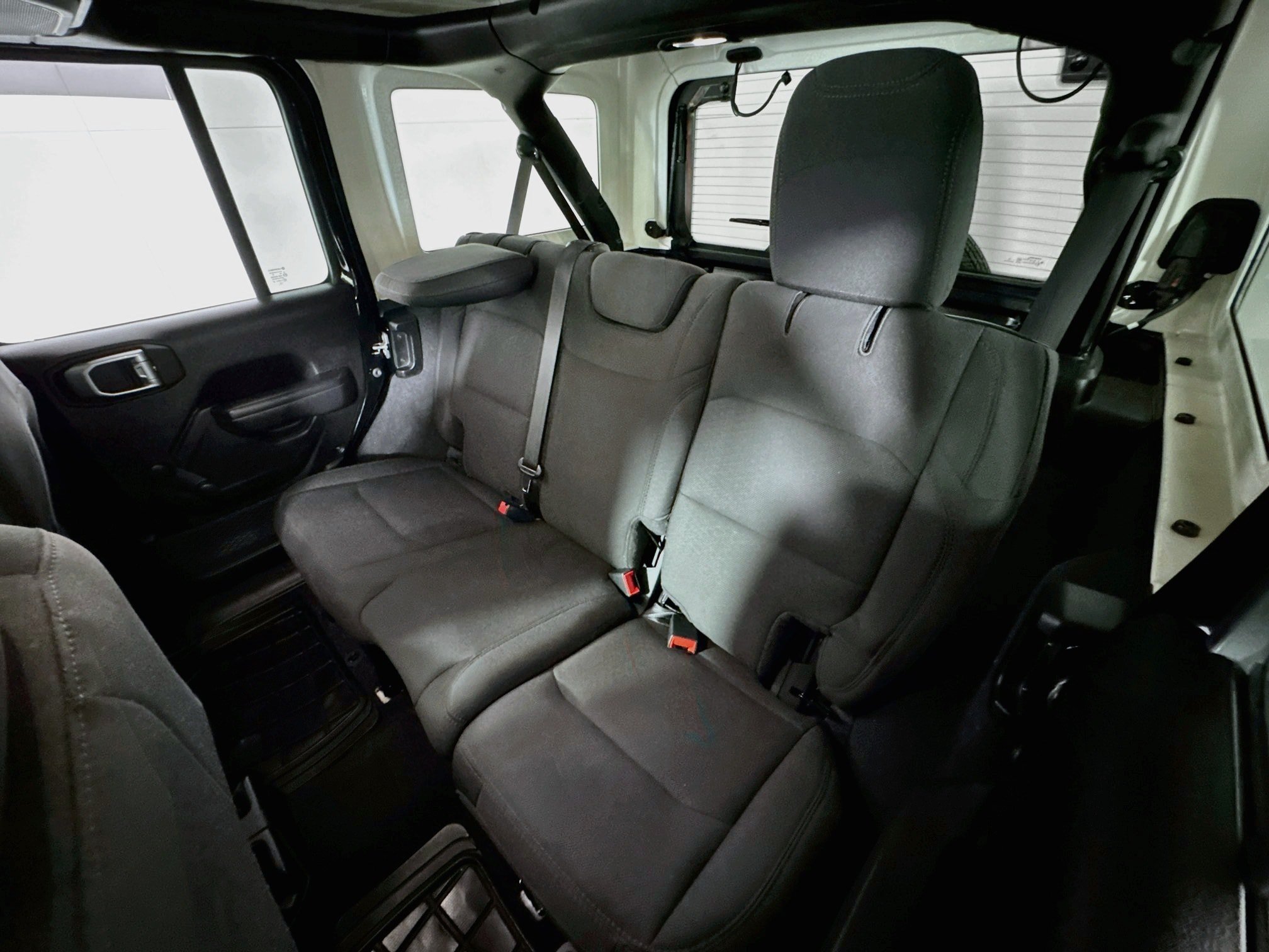 Used 2022 Jeep Wrangler Unlimited Sport AWD/4WD image 20