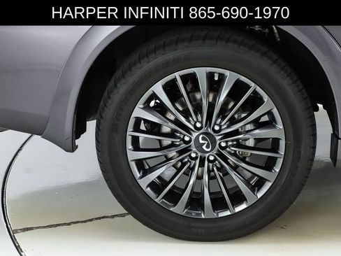 Used 2024 INFINITI QX80 Sensory image 14