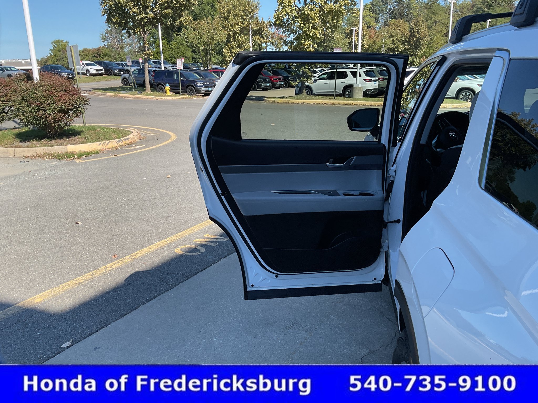 Used 2021 Hyundai Palisade SEL FWD image 16
