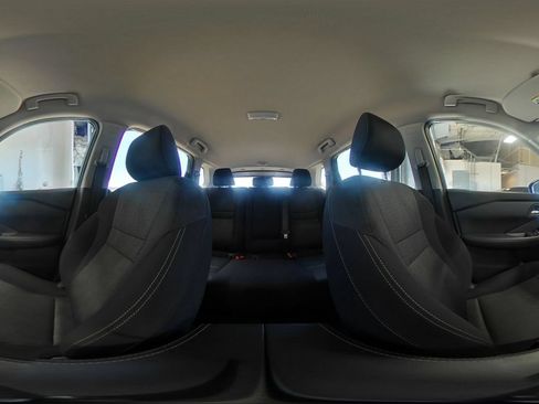 Used 2025 Nissan Rogue SV FWD image 44