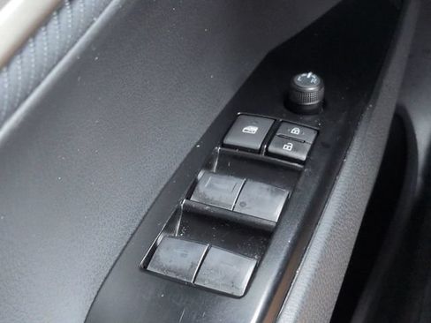 Used 2025 Toyota Camry SE FWD image 21