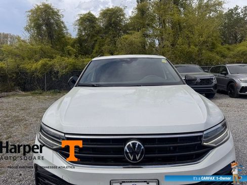 Used 2024 Volkswagen Tiguan SE R-Line image 8