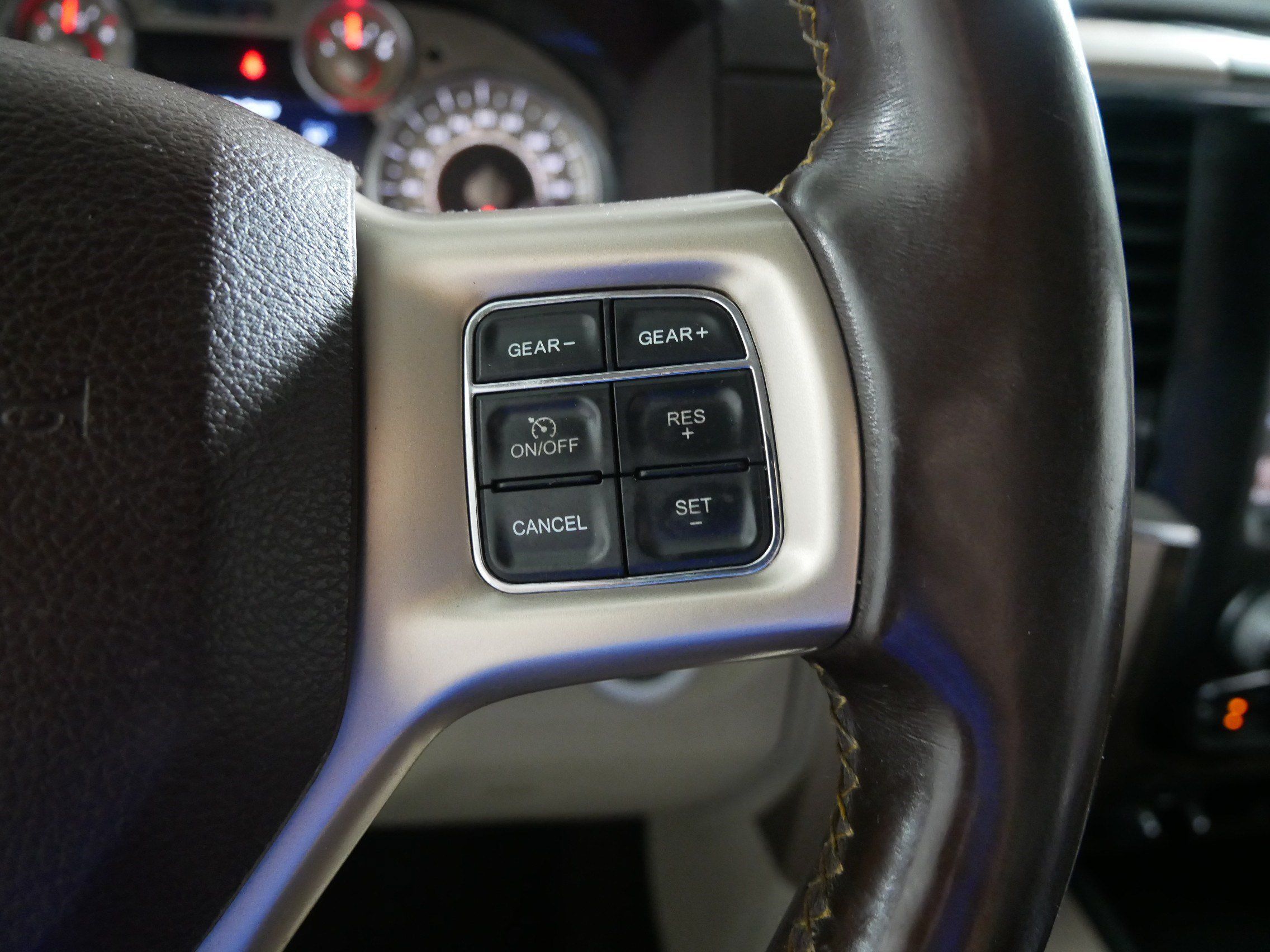 Used 2015 RAM 1500 Laramie Longhorn w/ Convenience Group AWD/4WD image 28