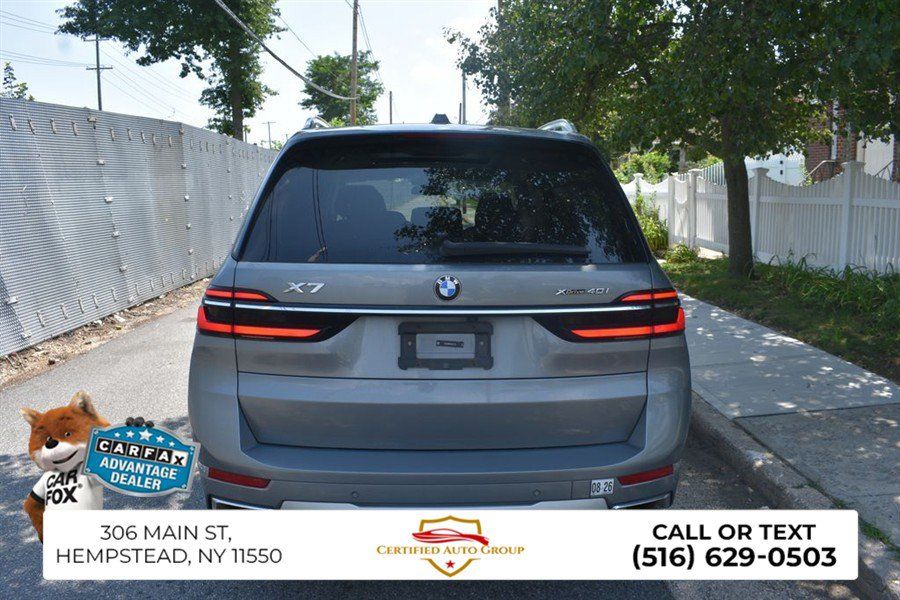 Used 2025 BMW X7 xDrive40i AWD/4WD image 7