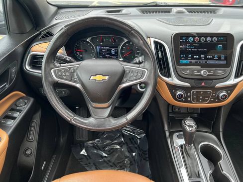 Used 2018 Chevrolet Equinox Premier AWD/4WD image 32