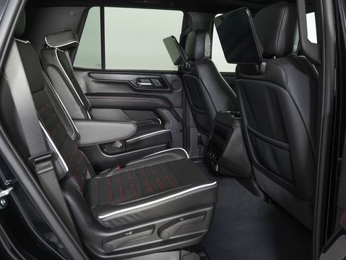 Used 2026 GMC Yukon AT4 Ultimate AWD/4WD image 10