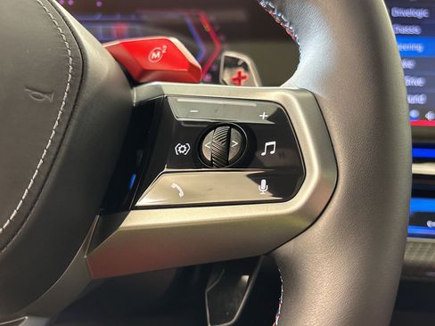 Used 2026 BMW M5 w/ Executive Package image 25