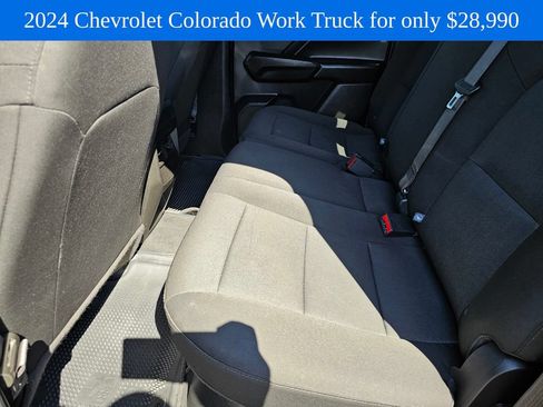 Used 2024 Chevrolet Colorado W/T RWD image 17