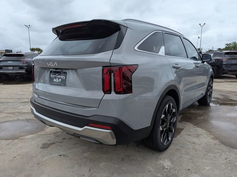 New 2026 Kia Sorento SX image 8