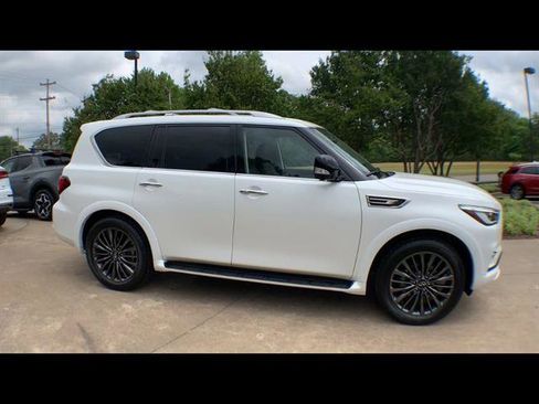 Used 2023 INFINITI QX80 Premium Select w/ Cargo Package AWD/4WD image 9