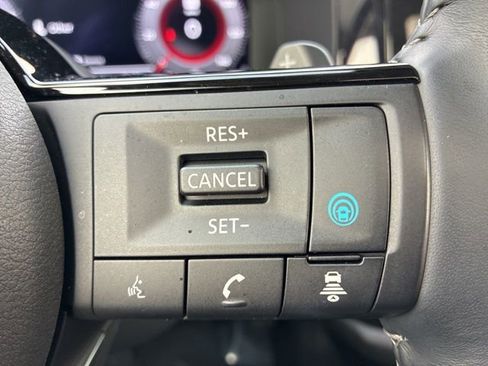 Used 2024 Nissan Pathfinder Platinum w/ Cargo Package image 37