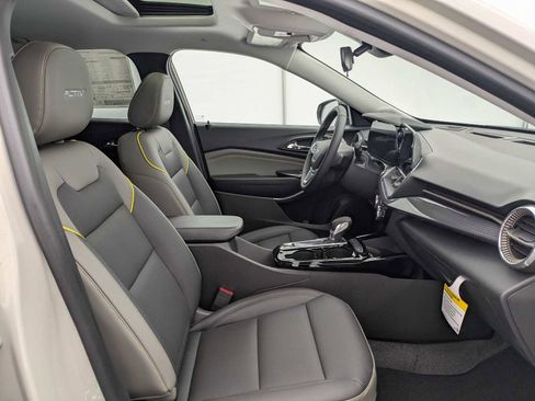 New 2026 Chevrolet Trax ACTIV w/ Sunroof Package image 23
