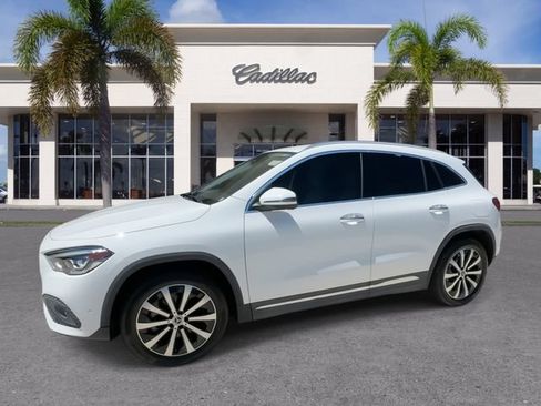 Used 2023 Mercedes-Benz GLA 250 4MATIC w/ Premium Package image 7