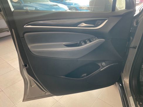 Used 2019 Buick Enclave Essence image 15