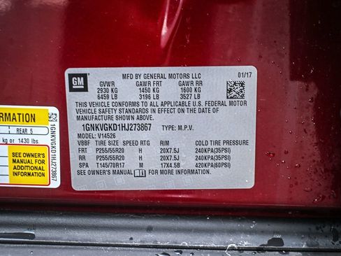 Used 2017 Chevrolet Traverse LT w/ Style and Technology Package image 23