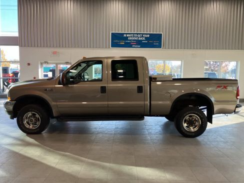 Used 2003 Ford F350 4x4 Crew Cab Super Duty image 8