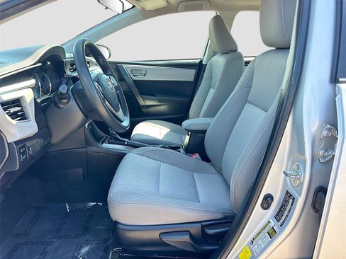 Used 2014 Toyota Corolla LE FWD image 19