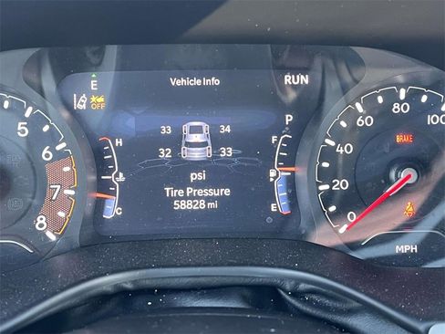 Used 2023 Jeep Compass Limited image 20