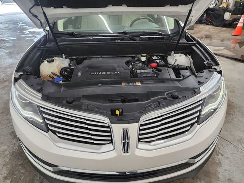 Used 2018 Lincoln MKX Reserve w/ Lincoln MKX Climate Package AWD/4WD image 36