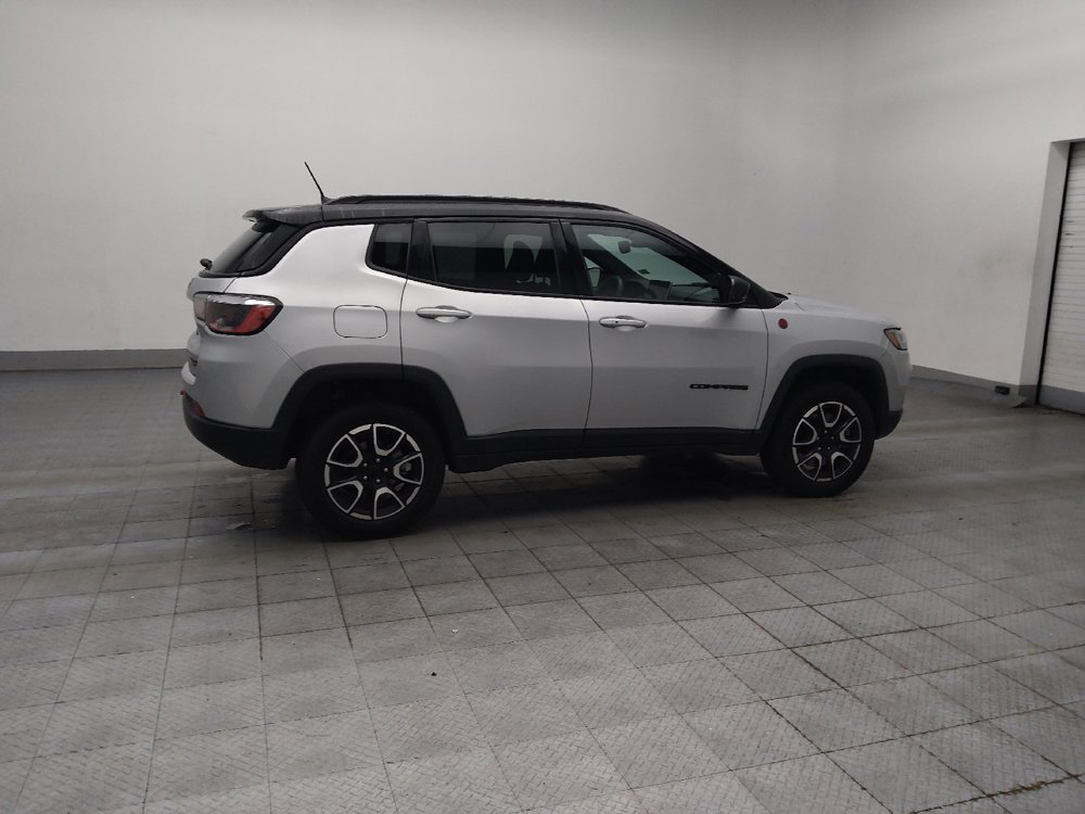 Used 2024 Jeep Compass Trailhawk AWD/4WD image 10