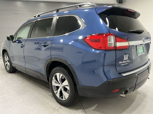 Used 2022 Subaru Ascent Premium w/ Convenience Package image 6