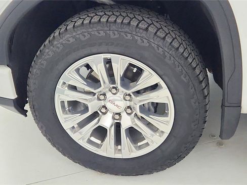 Used 2024 GMC Sierra 1500 Denali AWD/4WD image 34