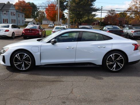 Used 2023 Audi e-tron GT Premium Plus image 8