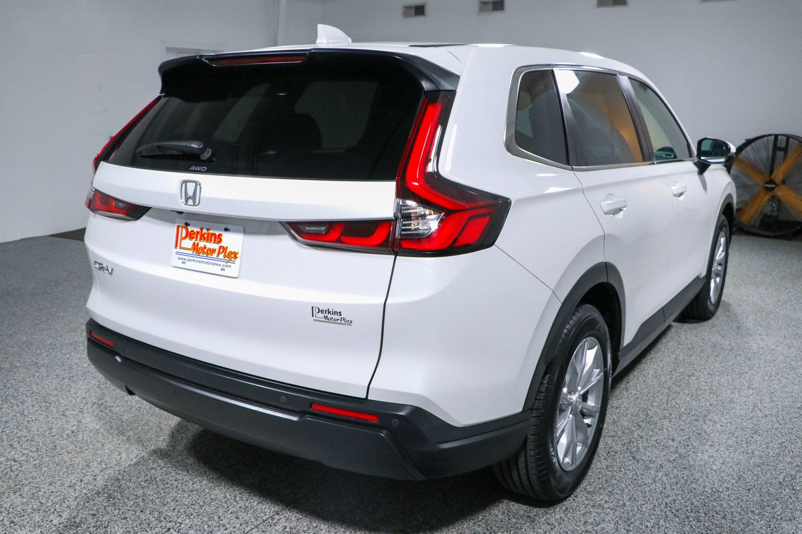 Used 2024 Honda CR-V EX-L image 7