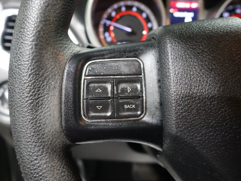 Used 2019 Dodge Journey SE FWD image 32