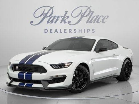 Used 2017 Ford Mustang Shelby GT350 w/ Electronics Package RWD image 9