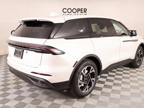New 2026 Lincoln Nautilus Premier w/ Jet Appearance Package AWD/4WD image 21